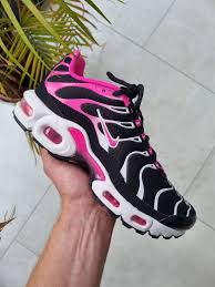 Nike Air Max TN Black White Laser Fuchsia 3